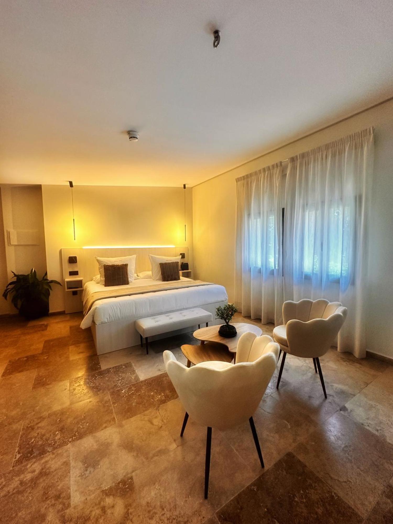 Boutique Hotel Comtal Empuries Roses Esterno foto