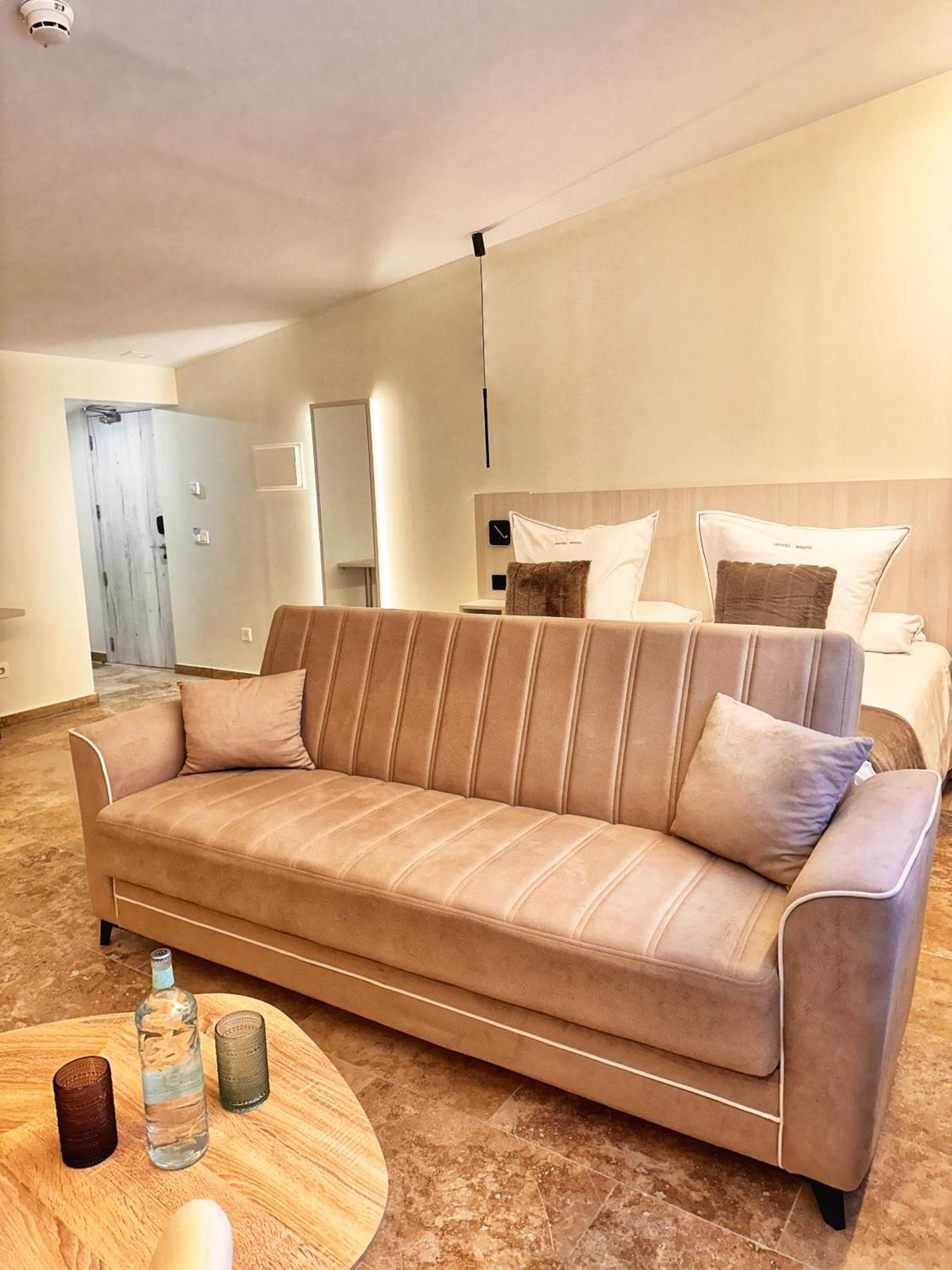 Boutique Hotel Comtal Empuries Roses Esterno foto