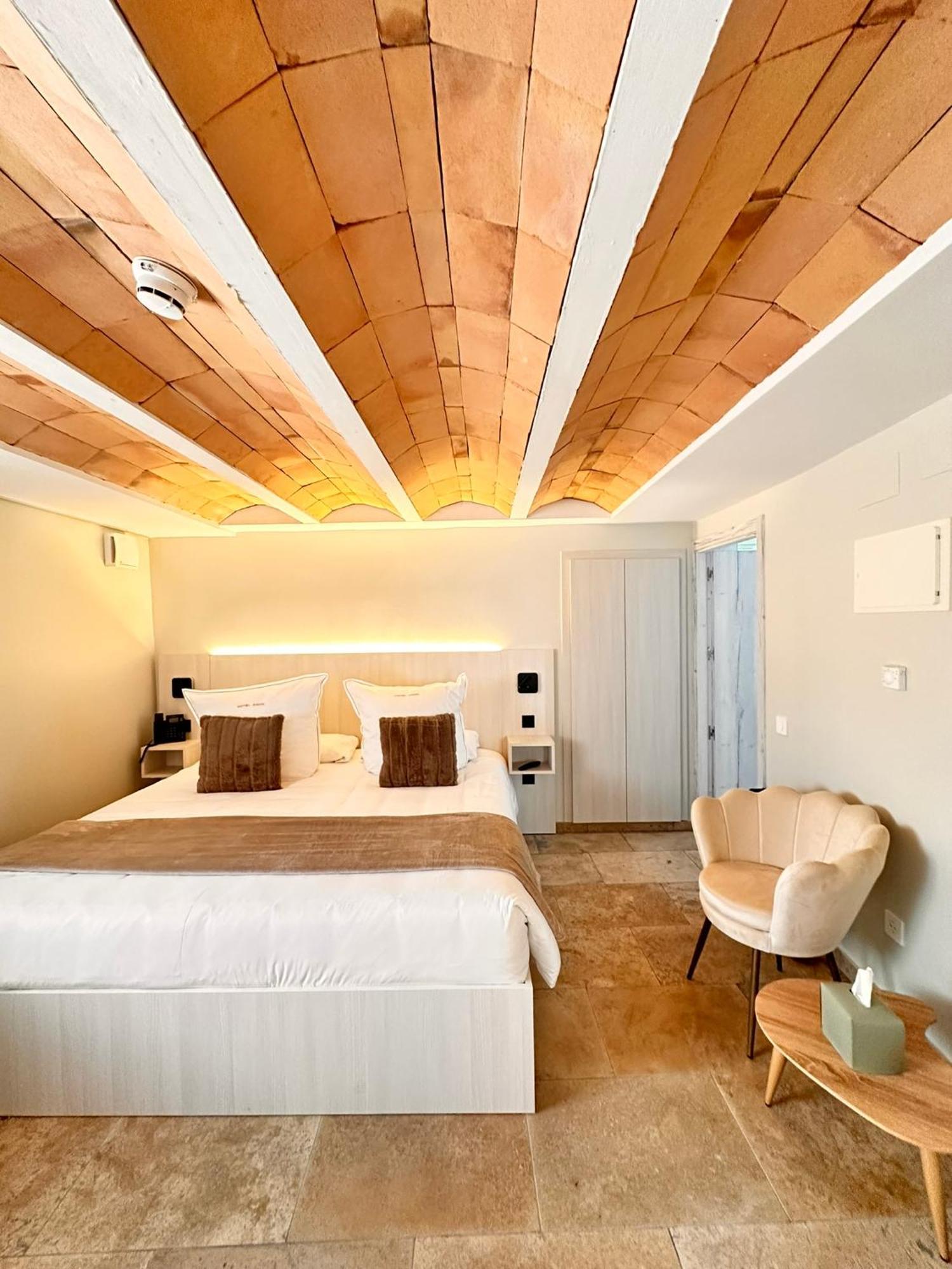 Boutique Hotel Comtal Empuries Roses Esterno foto