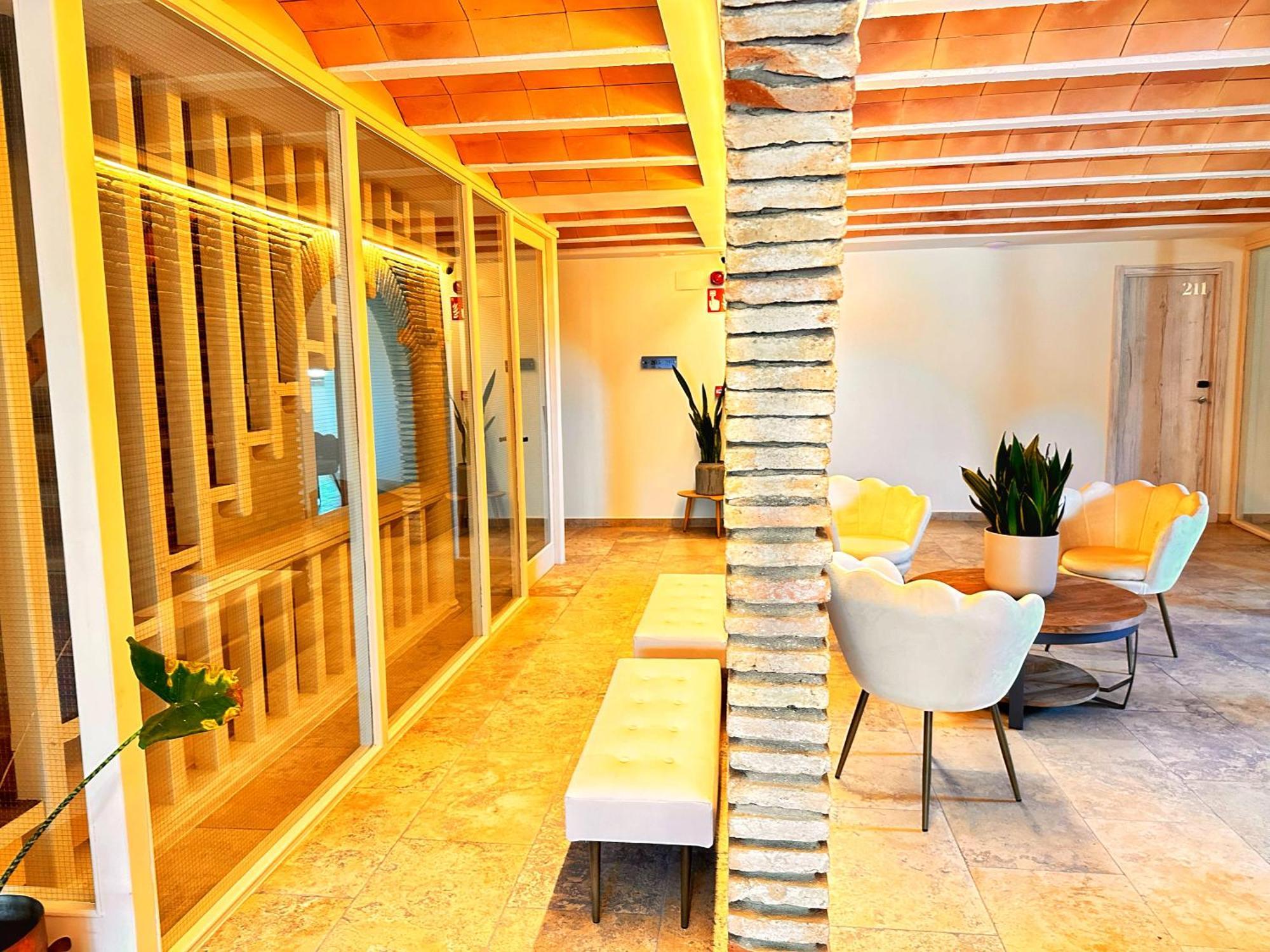 Boutique Hotel Comtal Empuries Roses Esterno foto