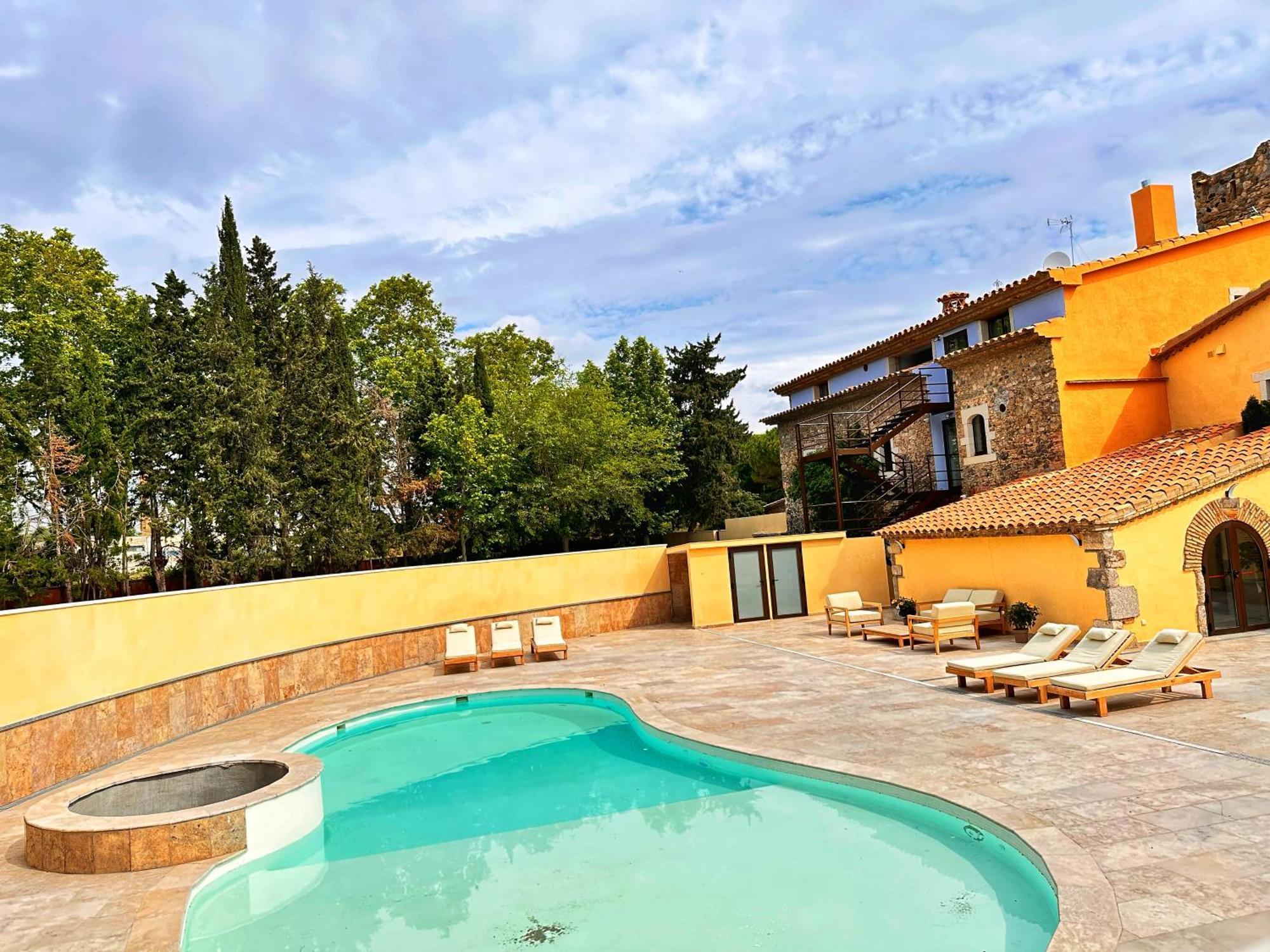 Boutique Hotel Comtal Empuries Roses Esterno foto