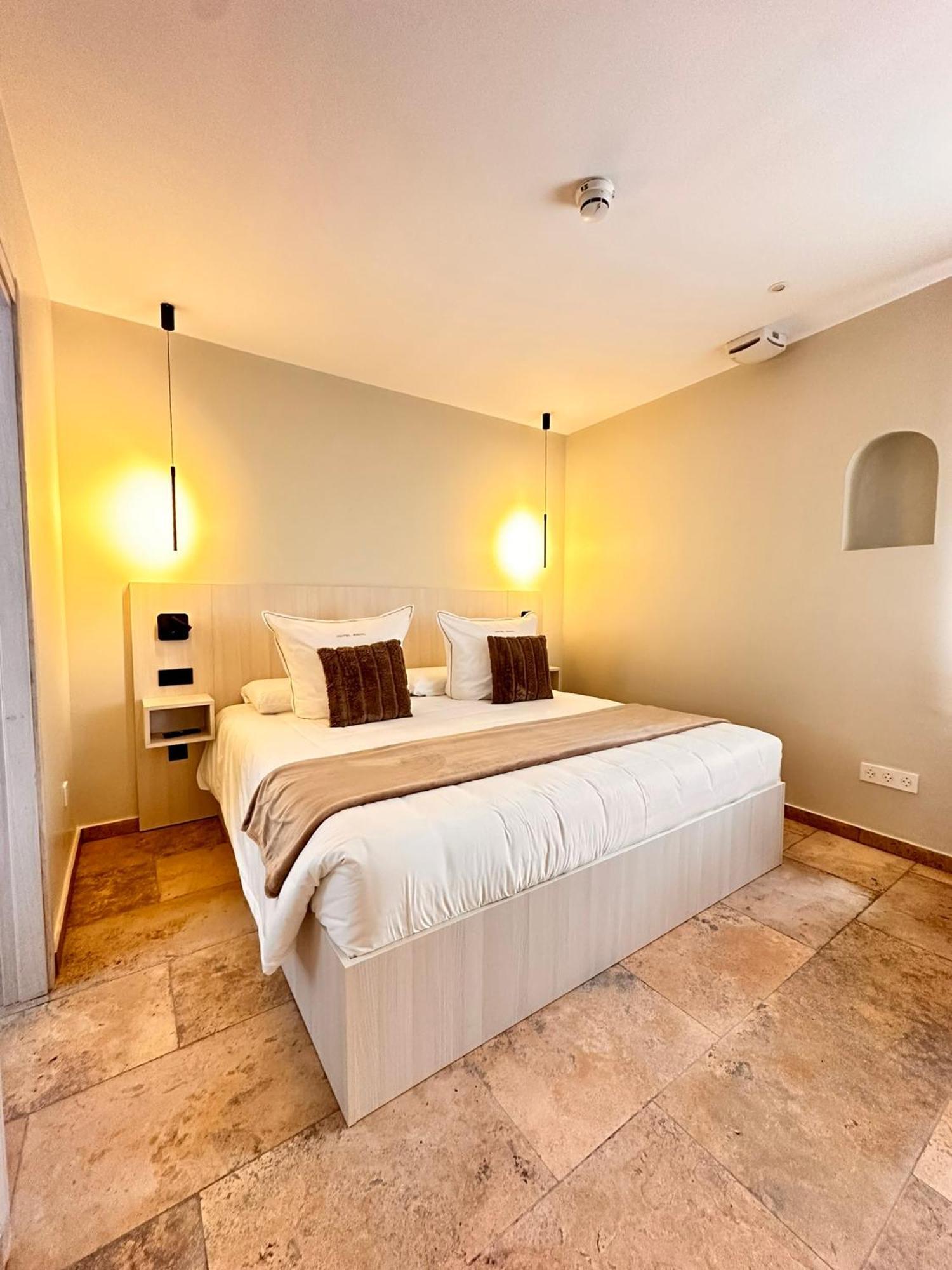 Boutique Hotel Comtal Empuries Roses Esterno foto