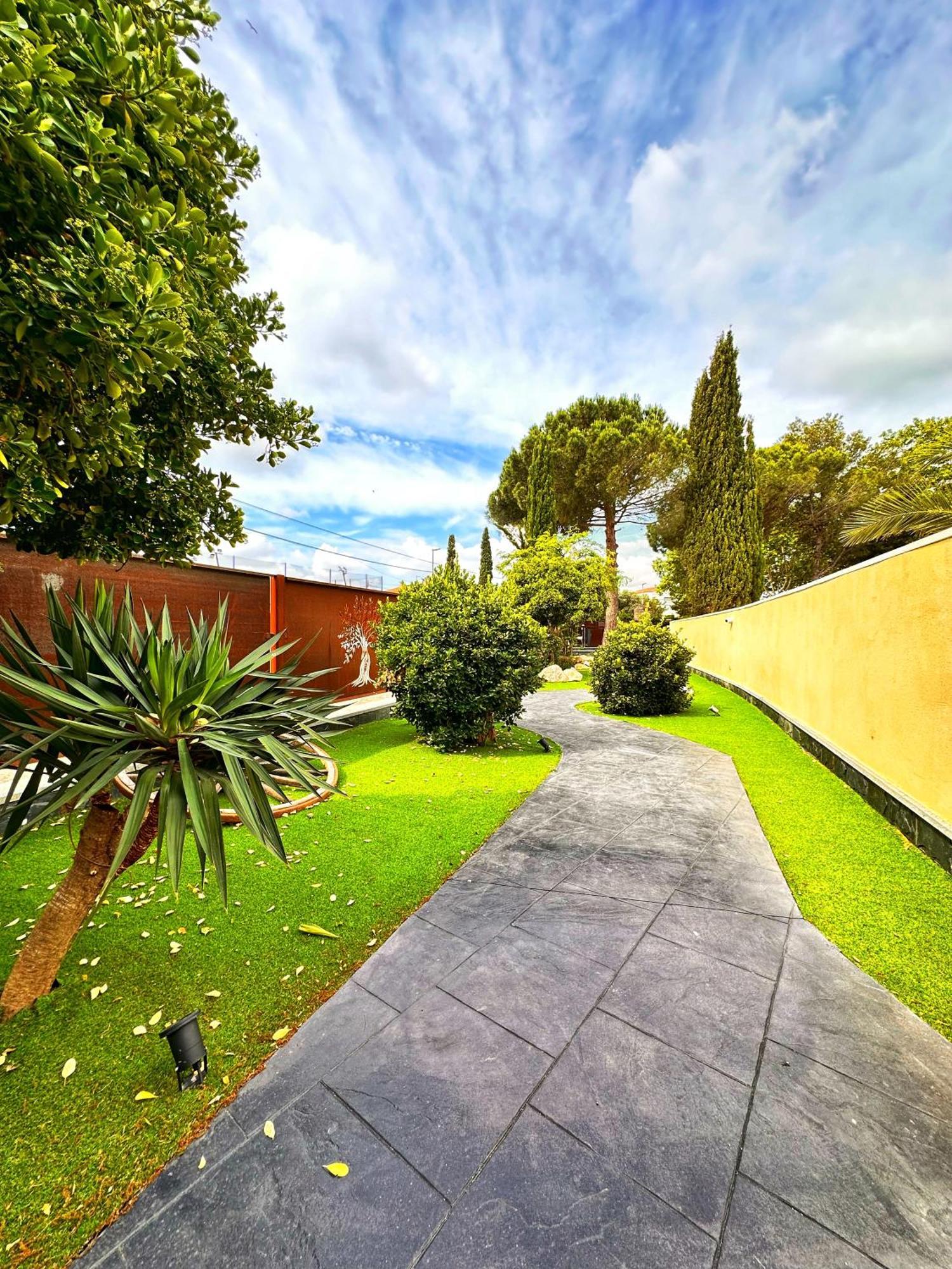 Boutique Hotel Comtal Empuries Roses Esterno foto