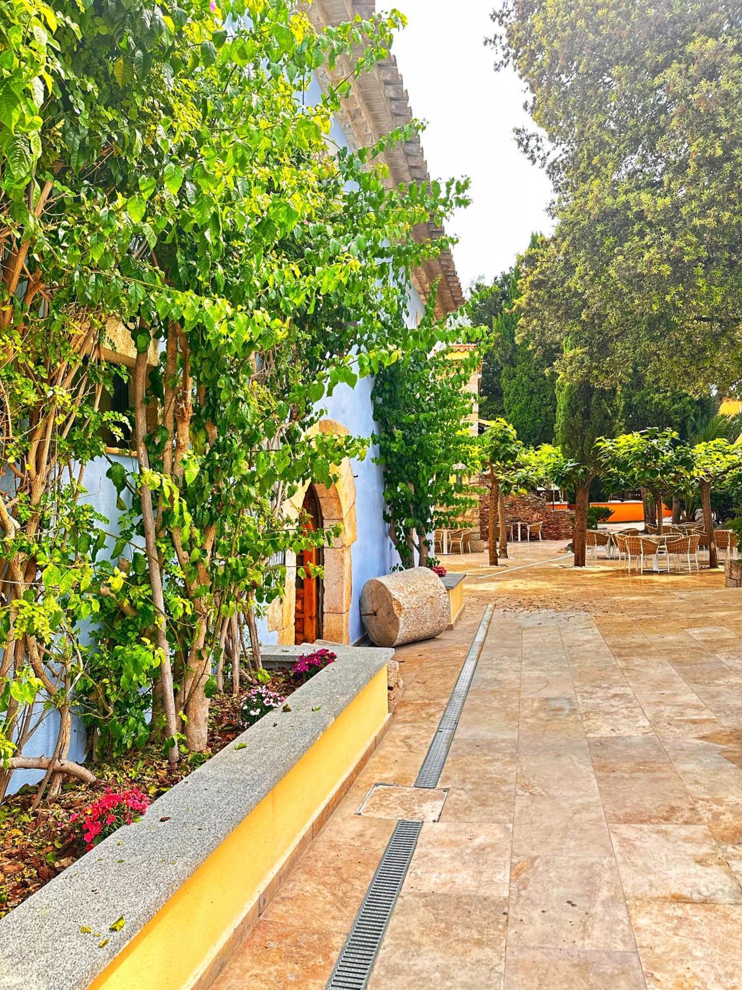 Boutique Hotel Comtal Empuries Roses Esterno foto