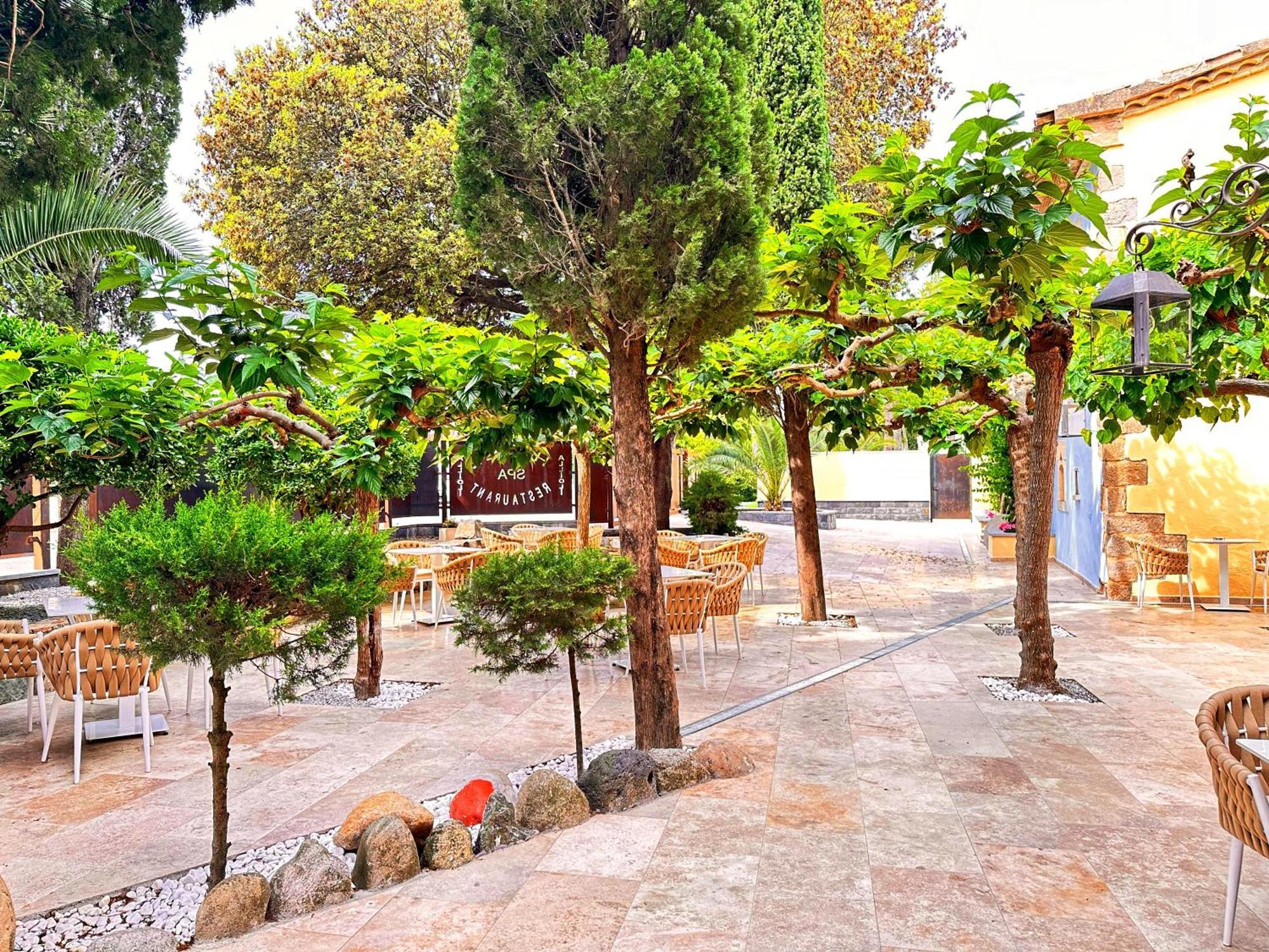 Boutique Hotel Comtal Empuries Roses Esterno foto