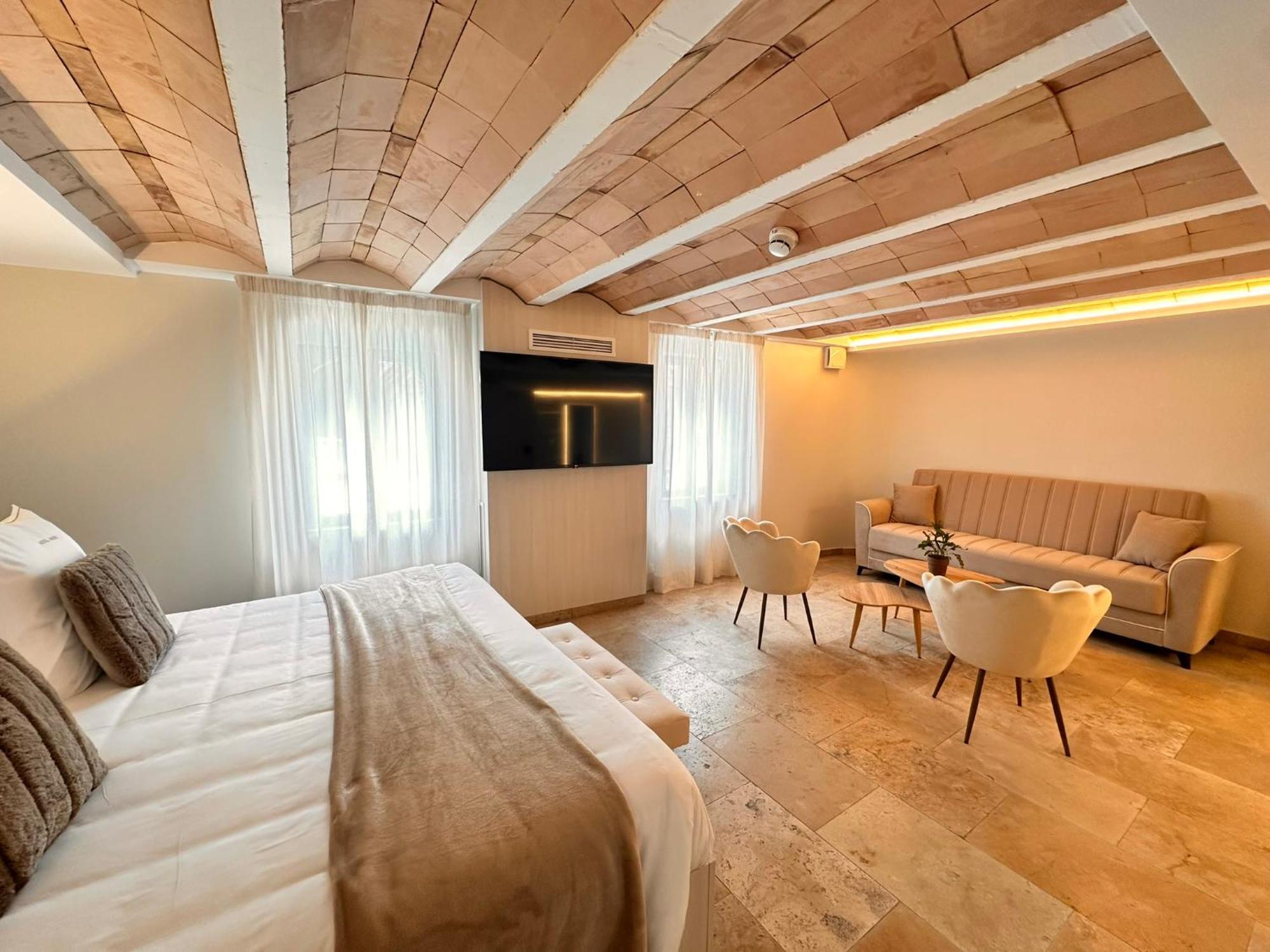 Boutique Hotel Comtal Empuries Roses Esterno foto